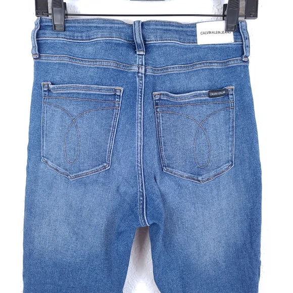 CALVIN KLEIN JEANS High-Rise Skinny Ankle Jeans - Picture 8 of 12